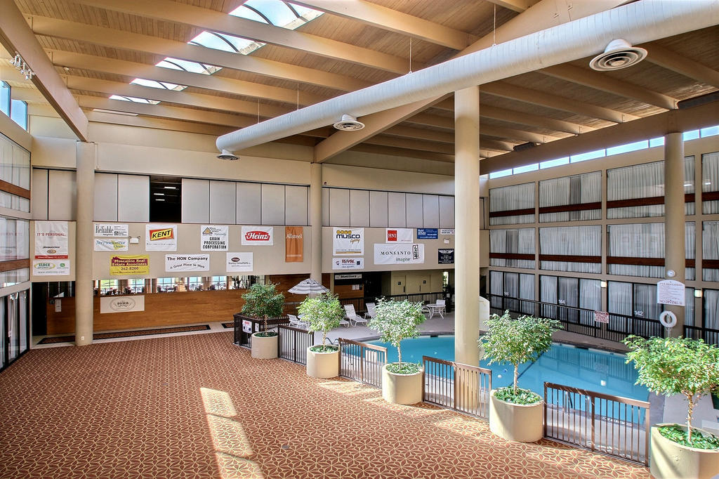 Hotel Muscatine ภายนอก รูปภาพ